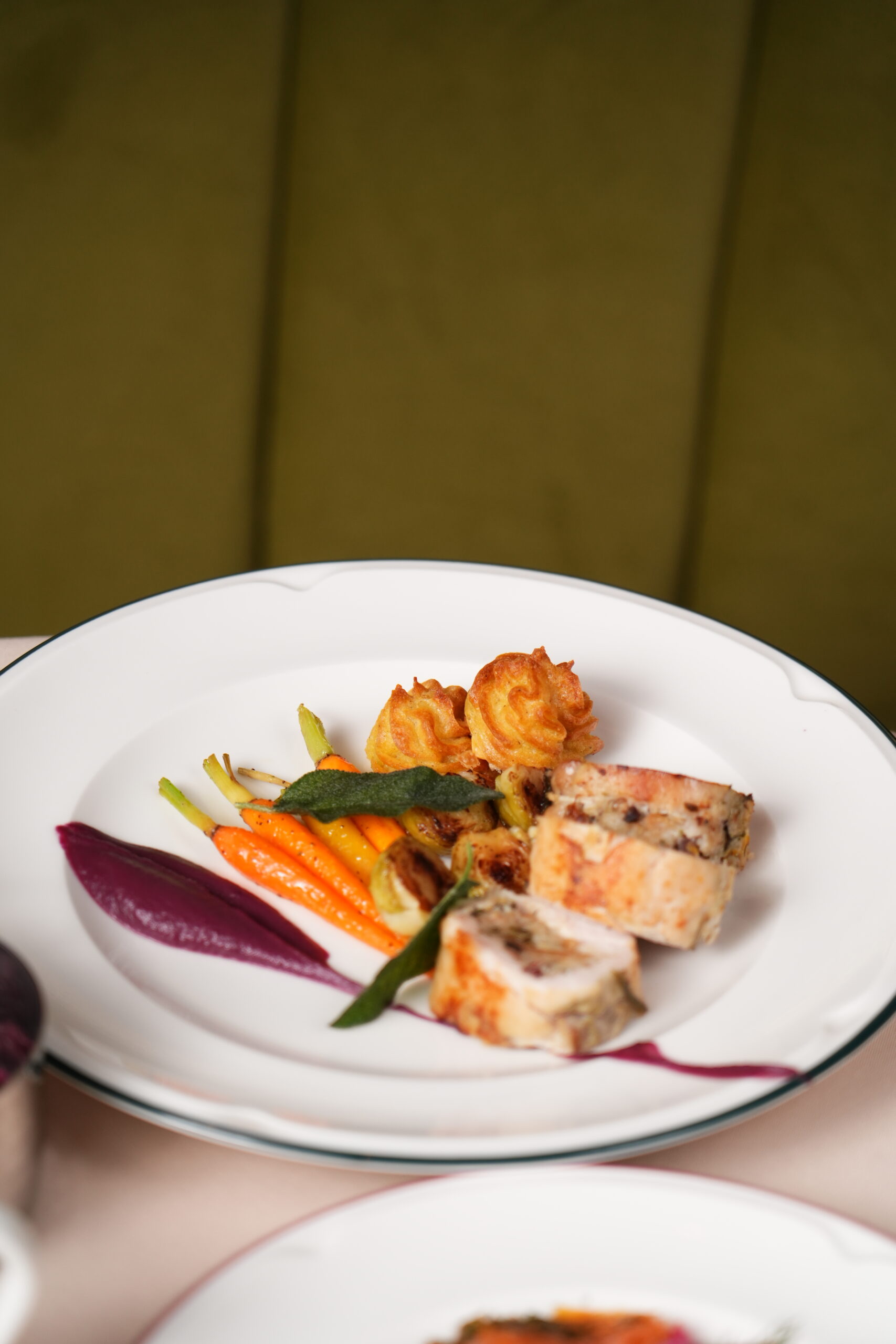 Christmas Eve Dubai Three Cuts Christmas Dinner